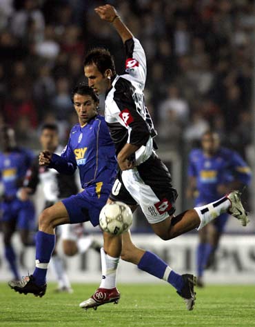 德州扑克选手心理博弈案例分析