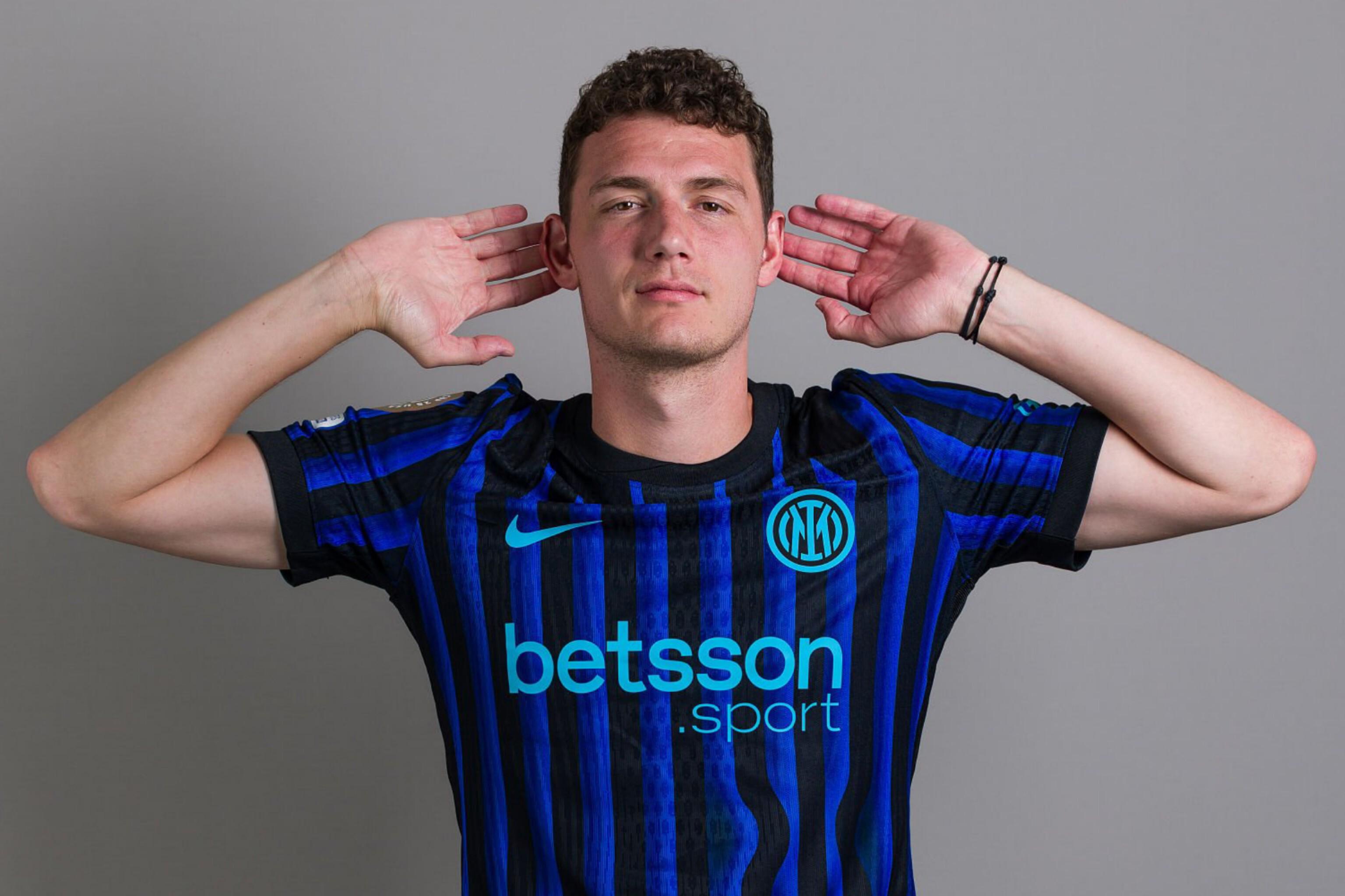 不能和丧尸接触了！《生化危机9》无VR模式